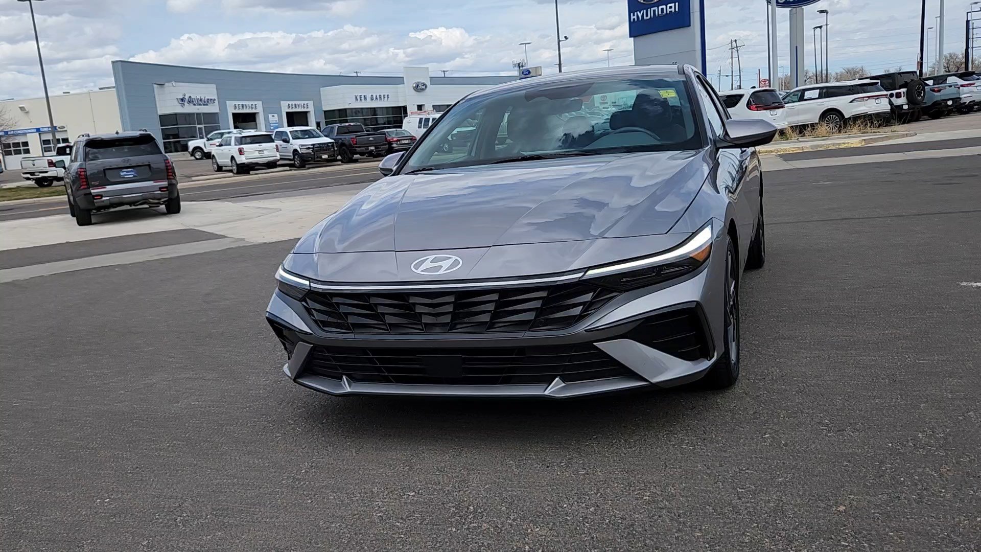 Certified 2025 Hyundai Elantra SEL image 4