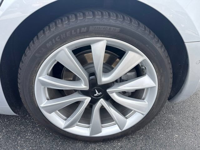 Used 2018 Tesla Model 3 Long Range RWD image 15