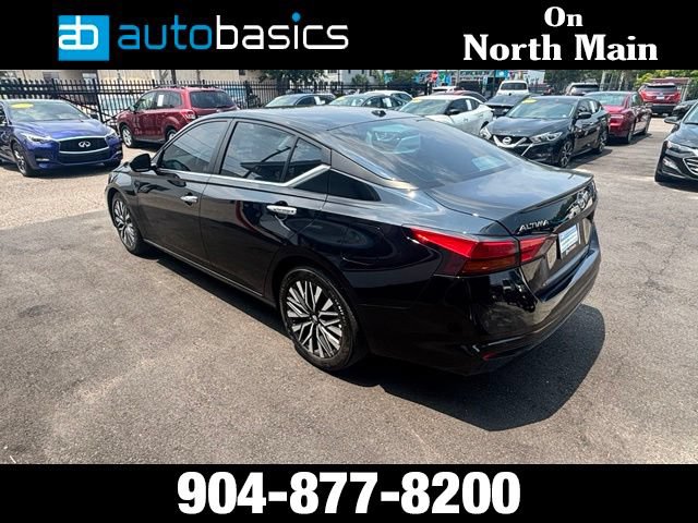 Used 2025 Nissan Altima 2.5 SV FWD image 5