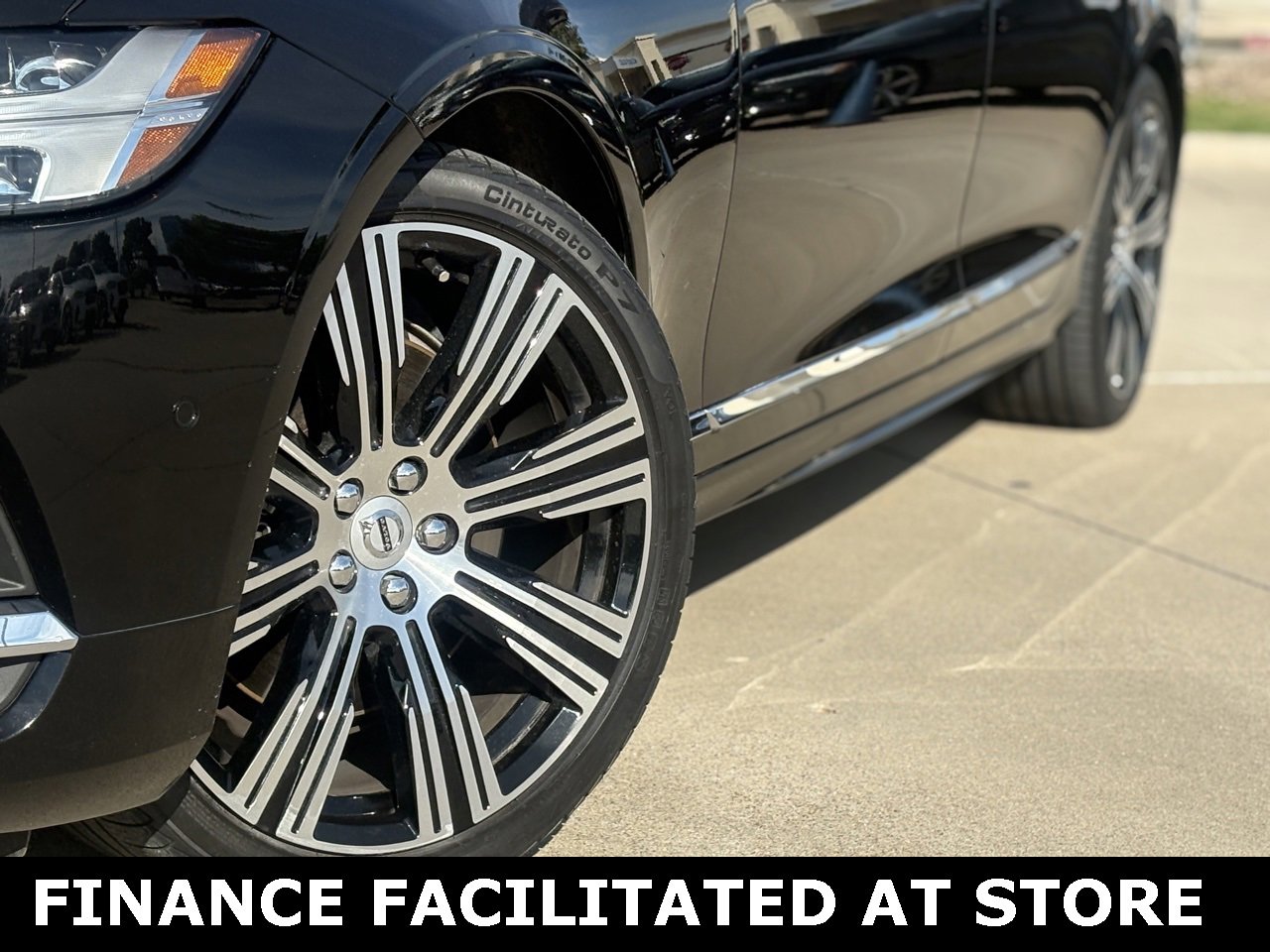 Certified 2023 Volvo S90 B6 Plus w/ Protection Package Premier image 7