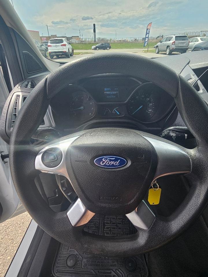 Used 2014 Ford Transit Connect XLT image 12
