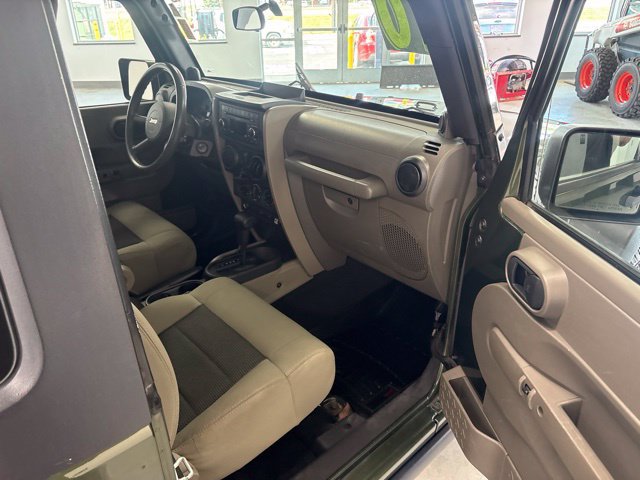 Used 2008 Jeep Wrangler X AWD/4WD image 18