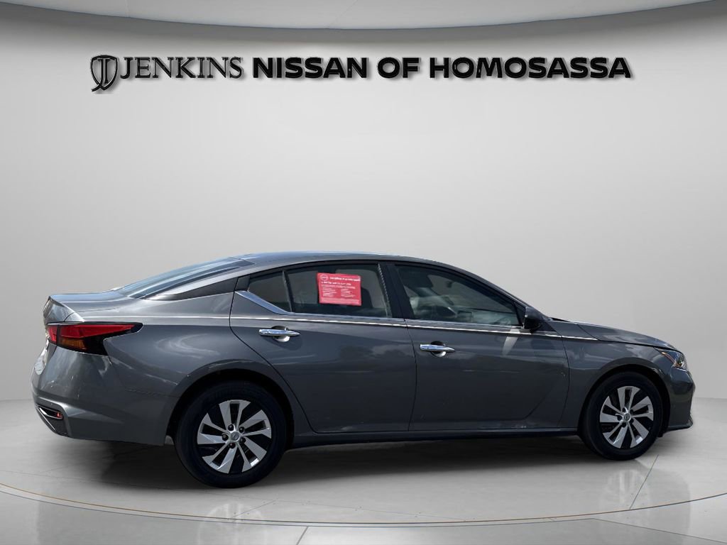 Certified 2025 Nissan Altima 2.5 S image 2