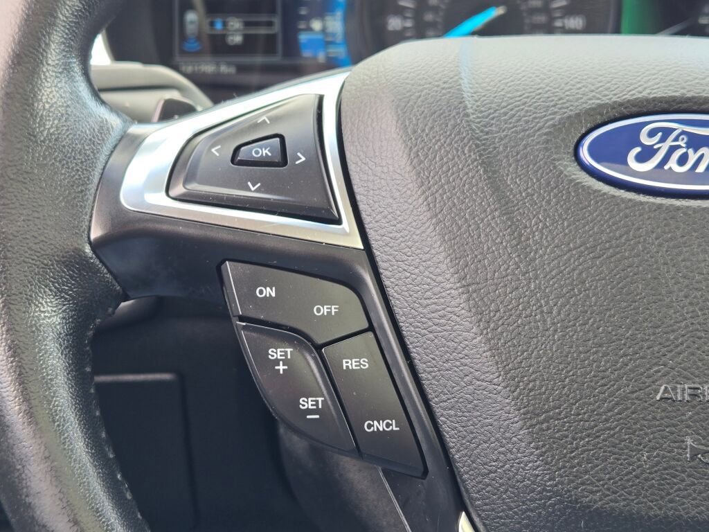 Used 2018 Ford Edge Titanium w/ Equipment Group 301A AWD/4WD image 42