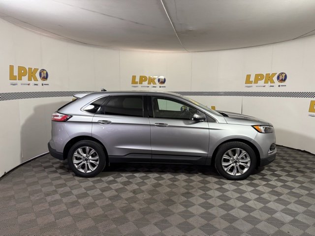 Used 2024 Ford Edge Titanium image 5