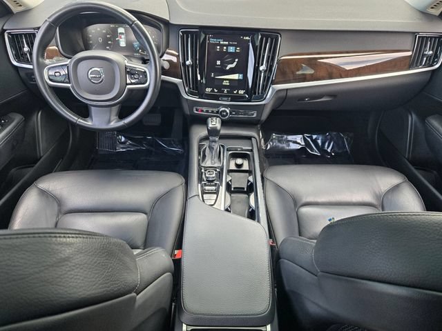 Used 2017 Volvo S90 T5 Momentum w/ Convenience Package FWD image 12