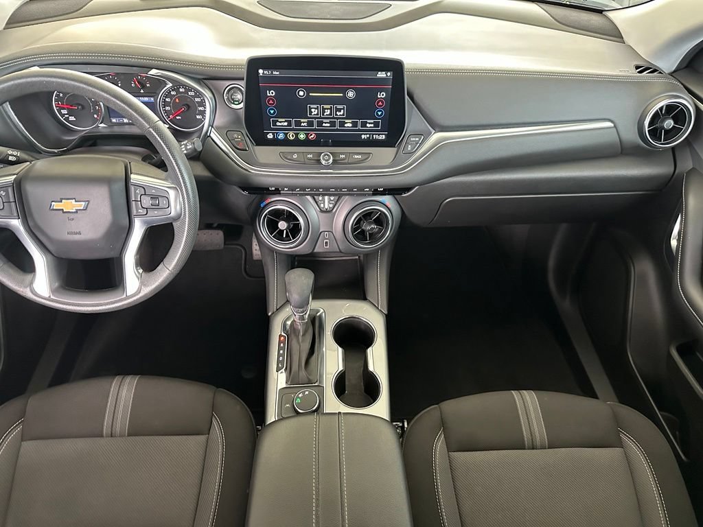 Used 2023 Chevrolet Blazer LT FWD image 17