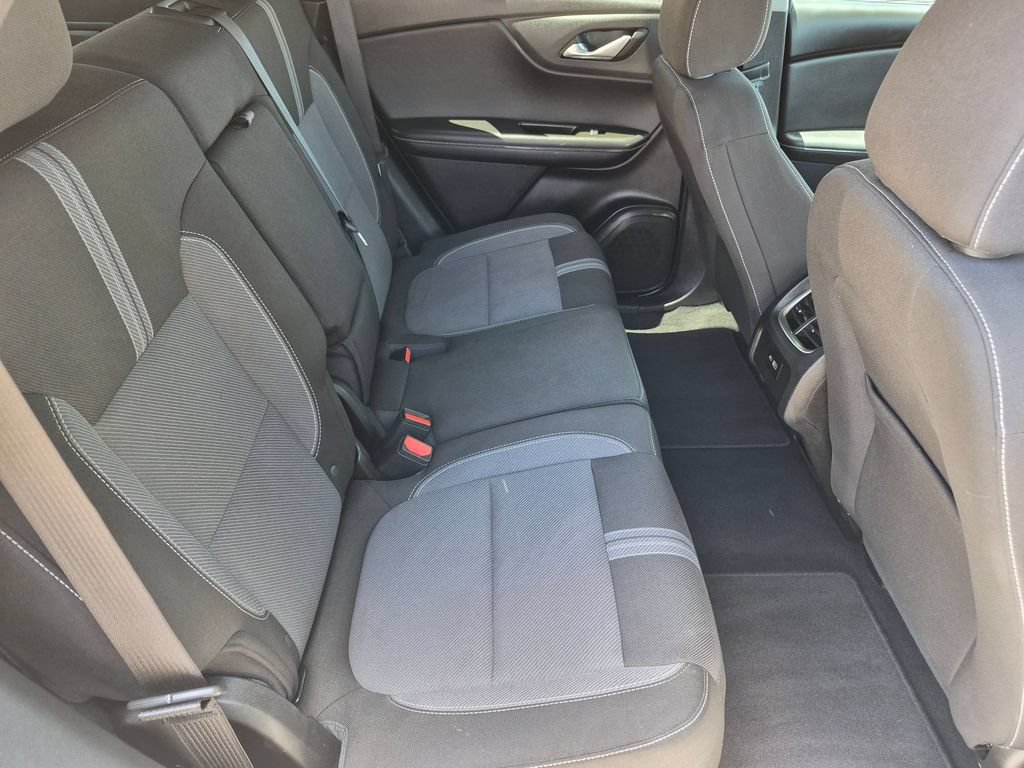 Used 2025 Chevrolet Blazer LT FWD image 27