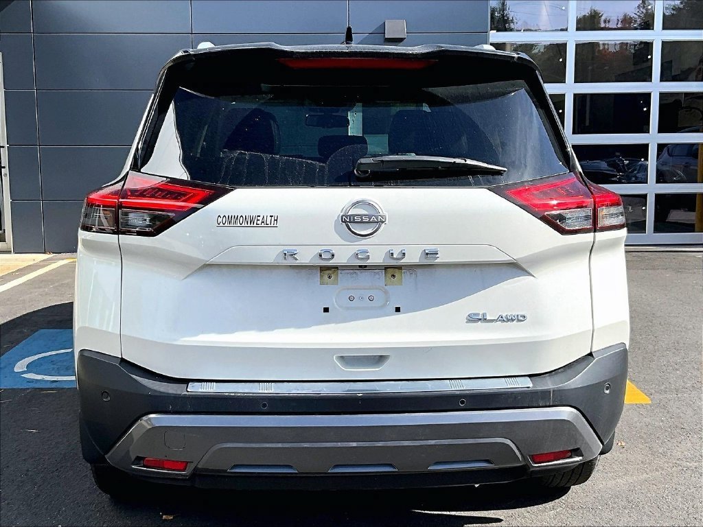 Used 2023 Nissan Rogue SL AWD/4WD image 5