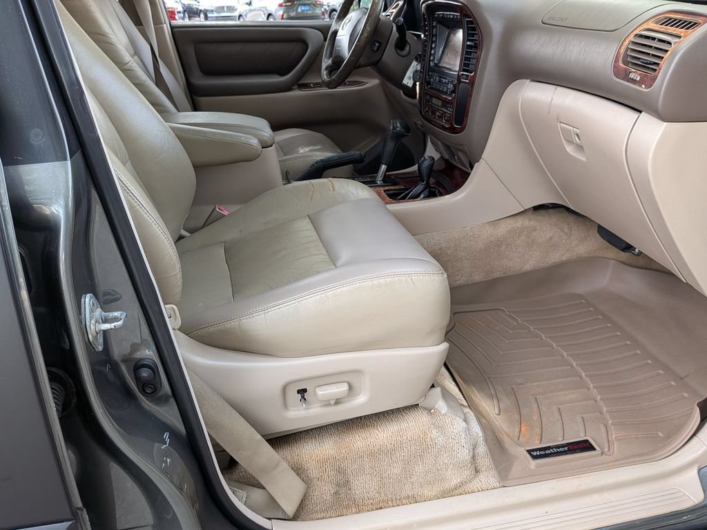 Used 2002 Toyota Land Cruiser AWD/4WD image 26