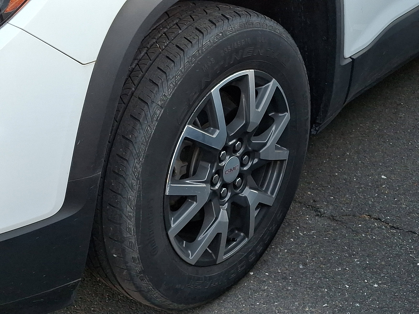 Used 2023 GMC Acadia SLE FWD image 10
