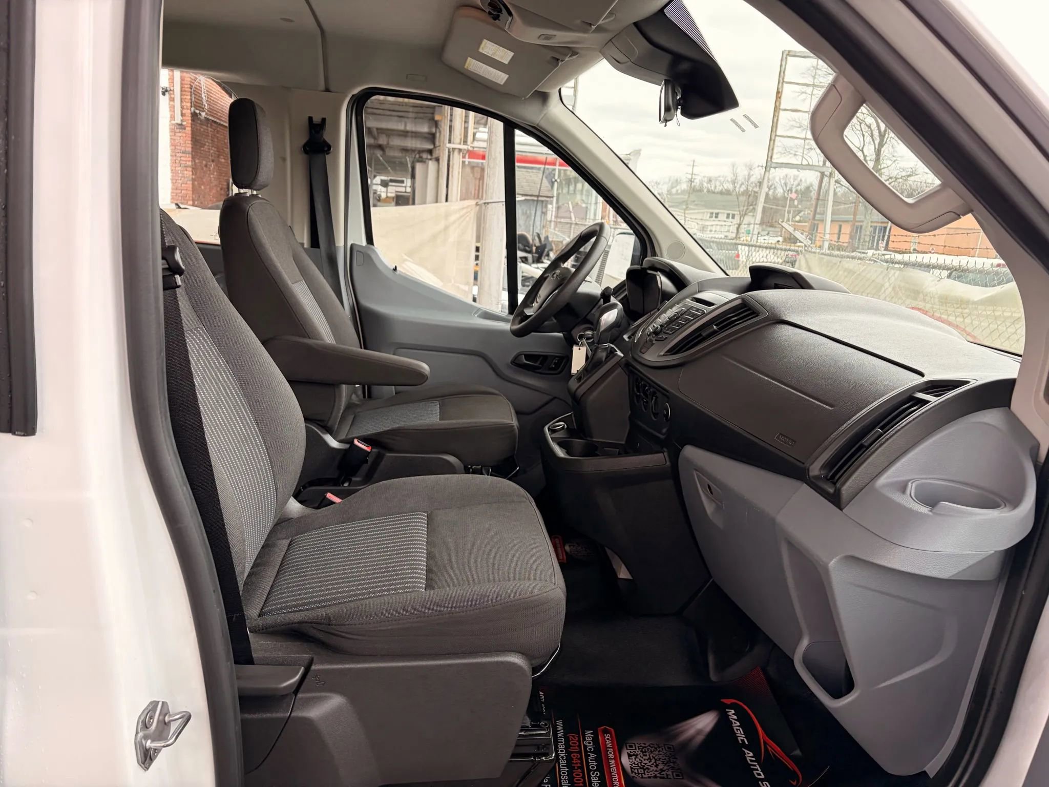 Used 2019 Ford Transit 350 XL RWD image 60