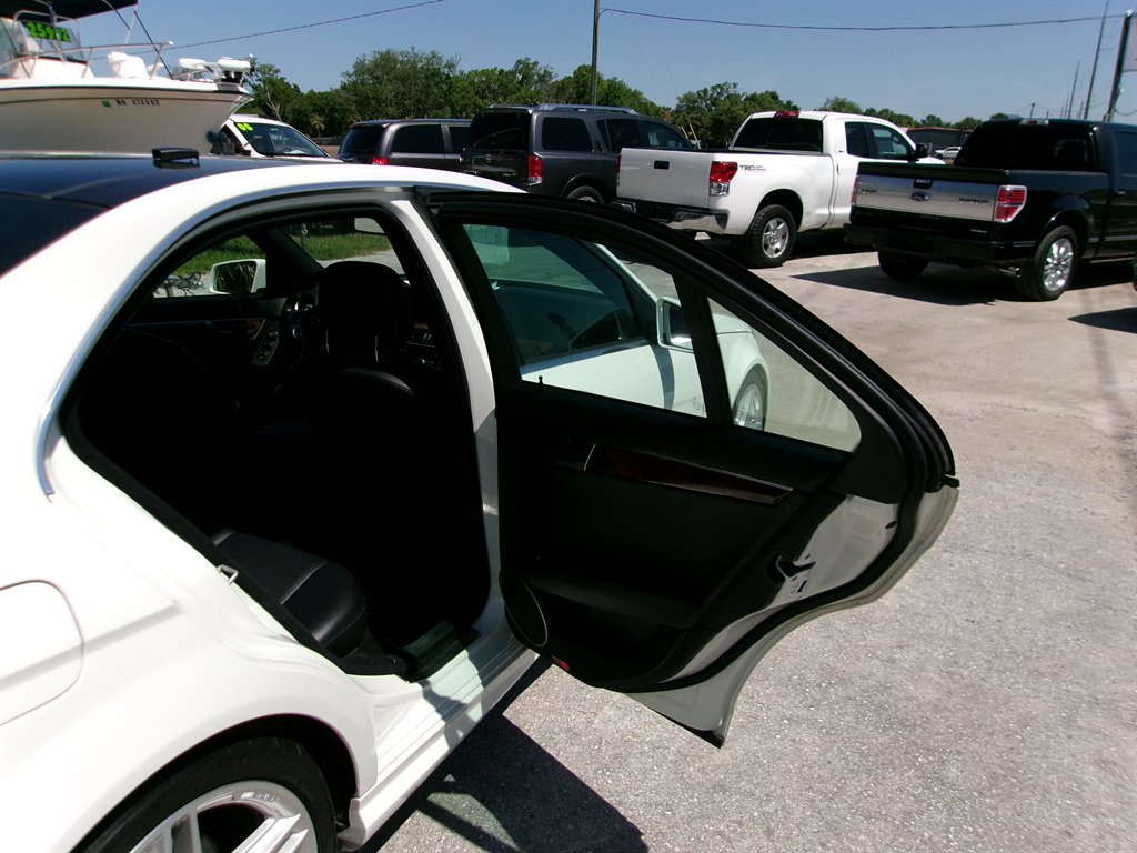 Used 2012 Mercedes-Benz C 300 4MATIC Sedan w/ Lighting Pkg image 19