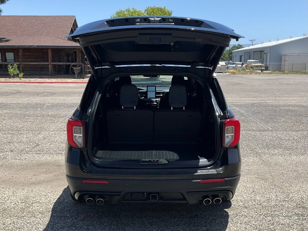 Used 2020 Ford Explorer ST w/ ST Street Pack AWD/4WD image 14