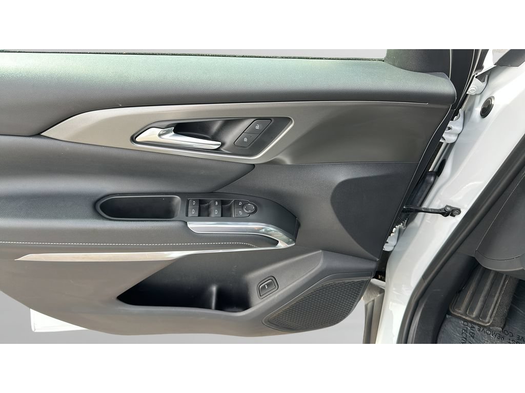 Used 2024 Chevrolet Traverse LT AWD/4WD image 11