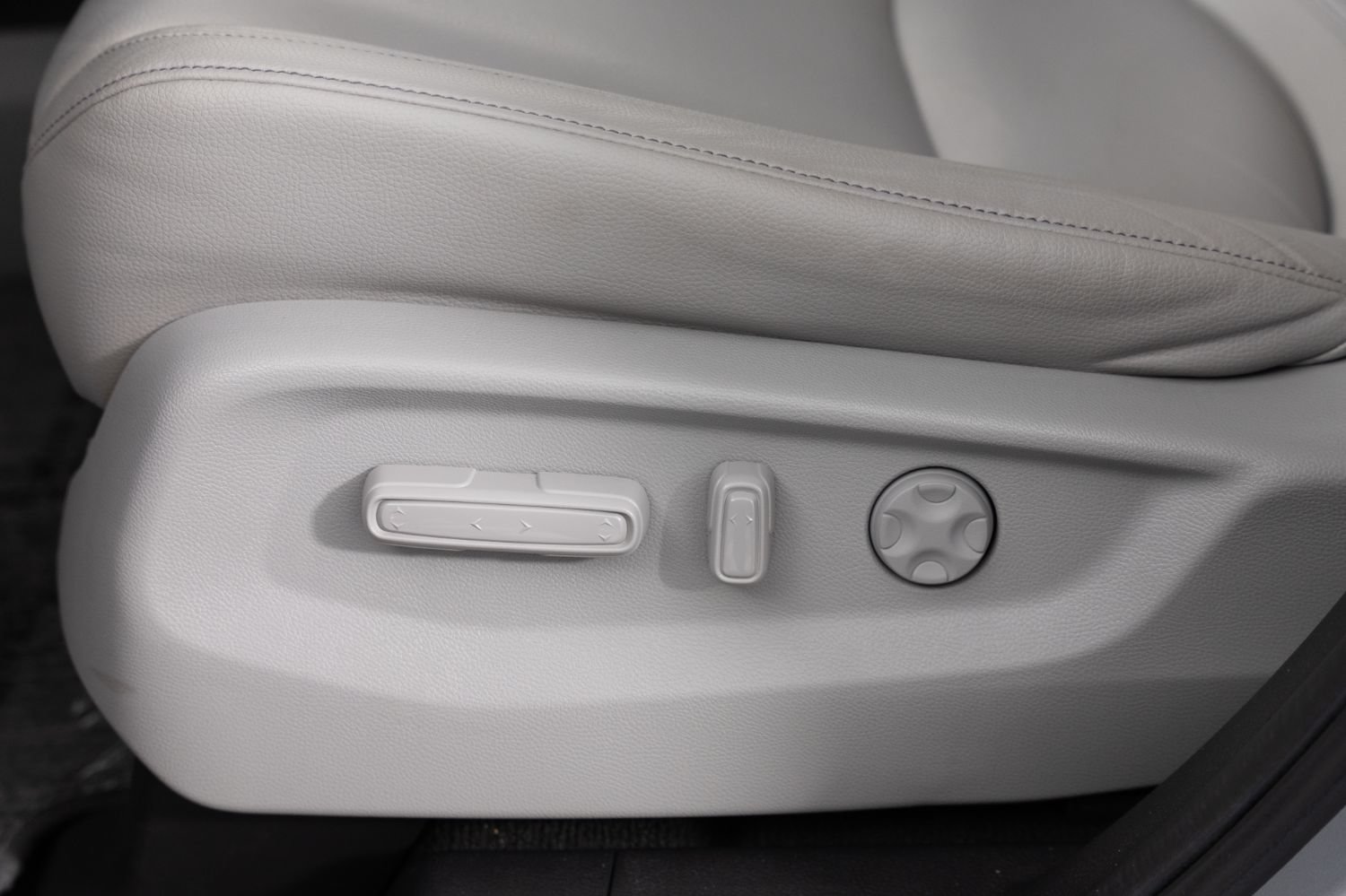 Used 2024 Honda Odyssey EX-L image 16