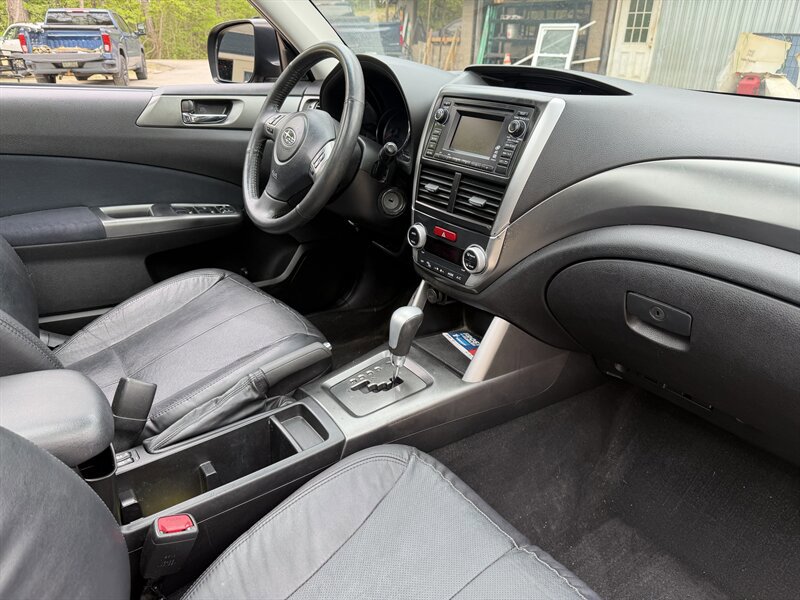 Used 2011 Subaru Forester 2.5XT Touring AWD/4WD image 21