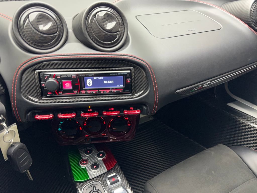 Used 2018 Alfa Romeo 4C Base image 43