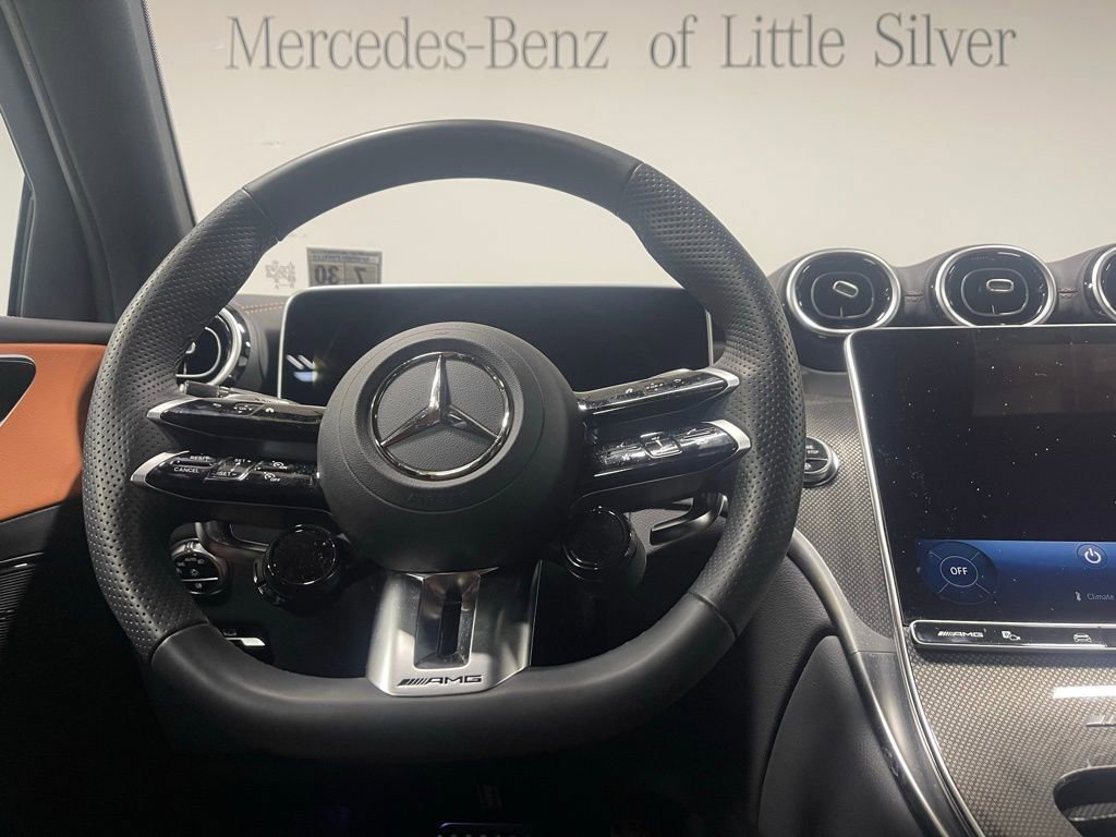 Used 2025 Mercedes-Benz GLC 43 AMG 4MATIC image 31