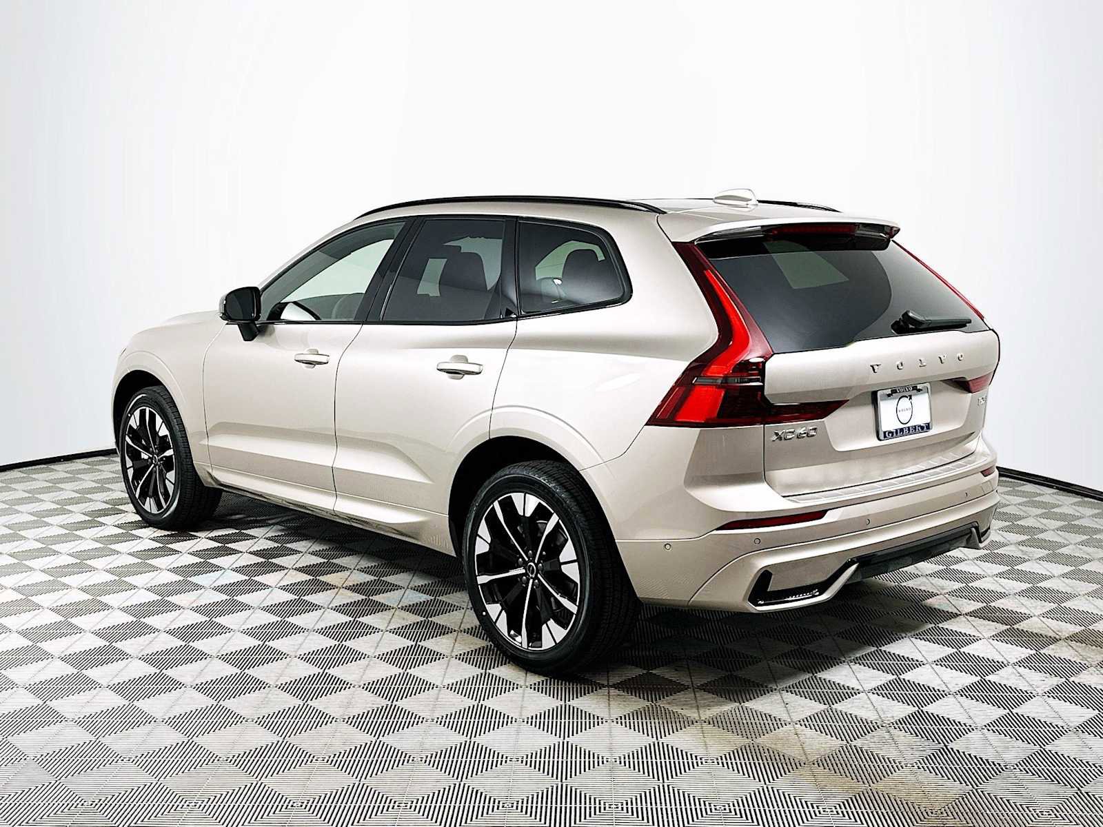 New 2026 Volvo XC60 B5 Plus w/ Protection Package Premier image 5