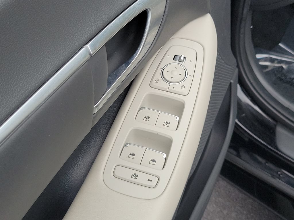 Used 2023 Hyundai Sonata SEL FWD image 17