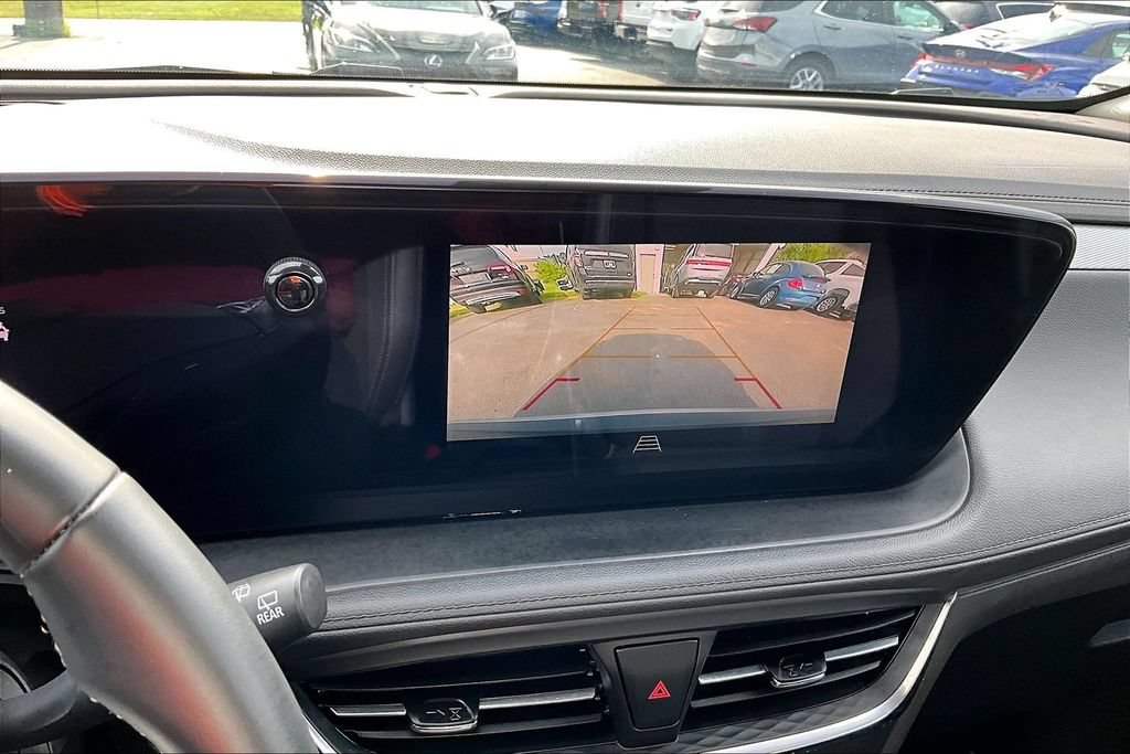 Used 2025 Buick Encore GX Preferred FWD image 17