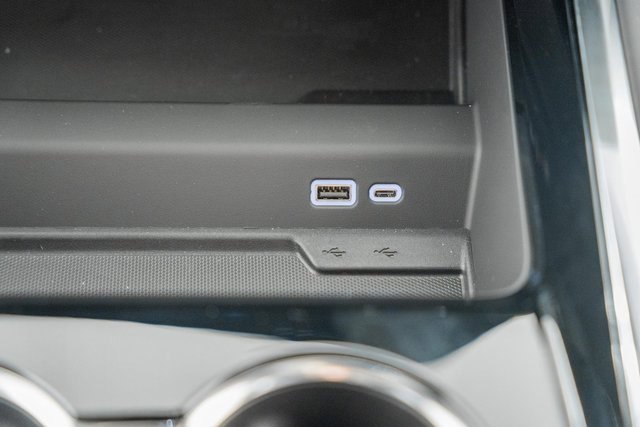 New 2026 Chevrolet Suburban High Country image 31