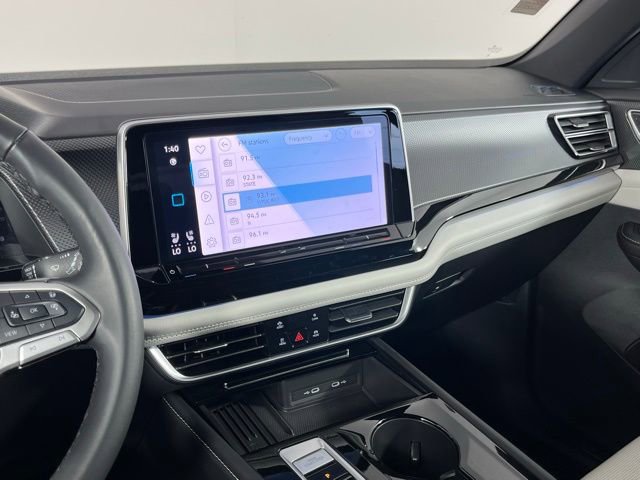 Used 2025 Volkswagen Atlas Cross Sport SEL Premium R-Line image 21