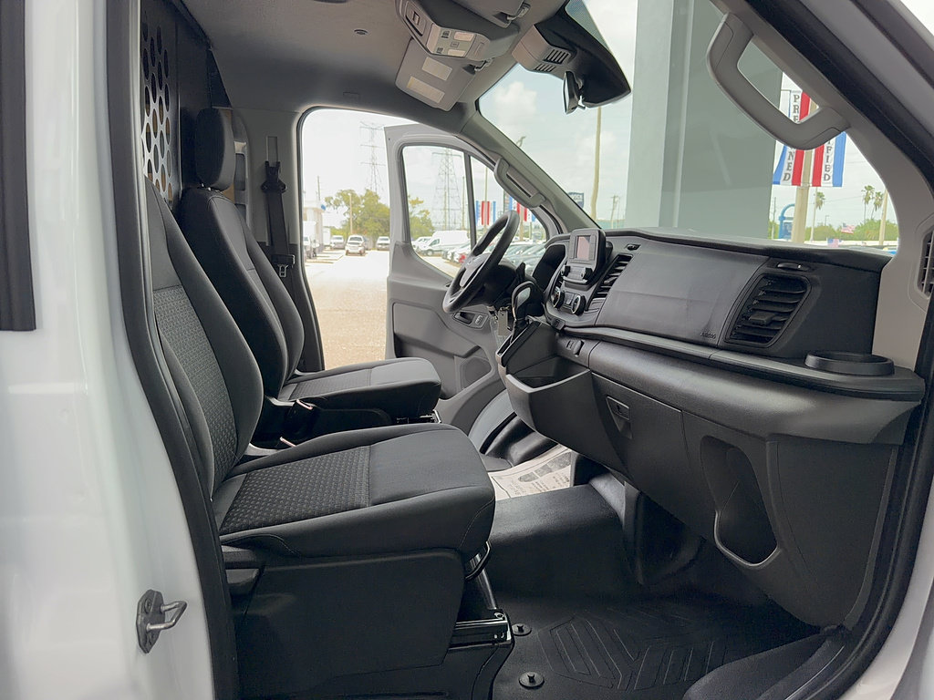Certified 2025 Ford Transit 250 Low Roof w/ Exterior Upgrade Package RWD image 17