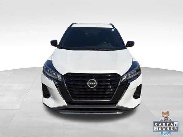 Certified 2023 Nissan Kicks SR FWD image 9