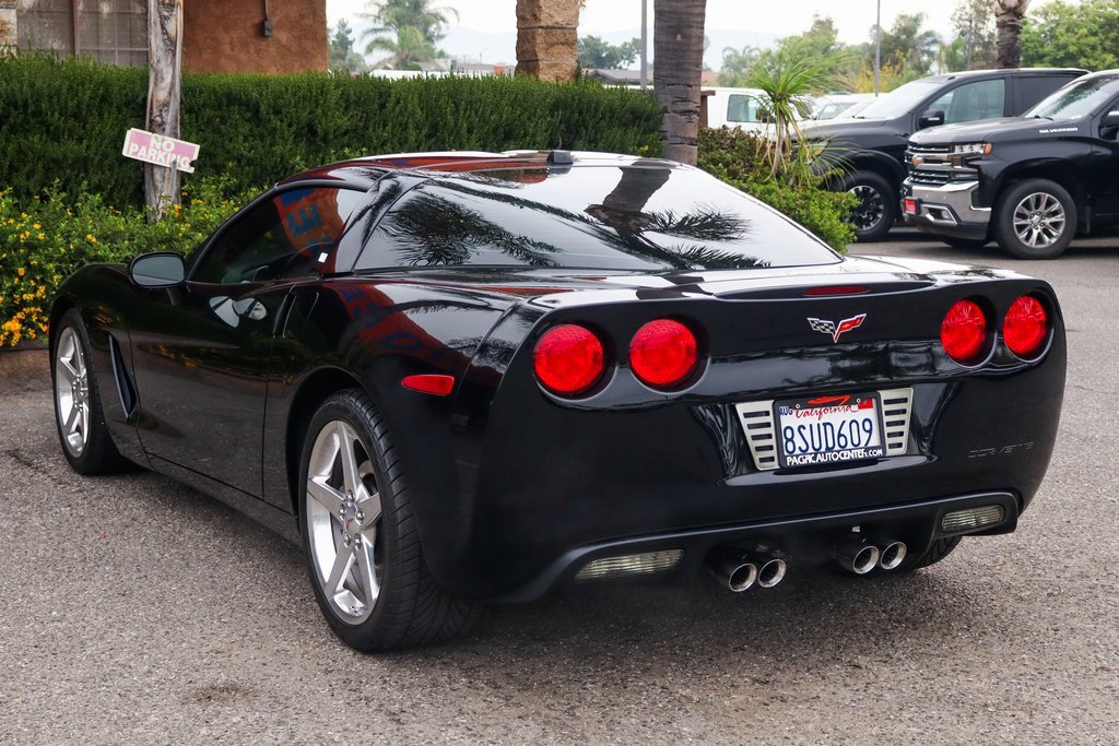 Used 2005 Chevrolet Corvette Coupe w/ Preferred Equipment Group image 6