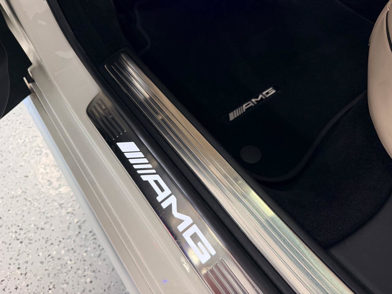Used 2014 Mercedes-Benz S 63 AMG 4MATIC Sedan image 23