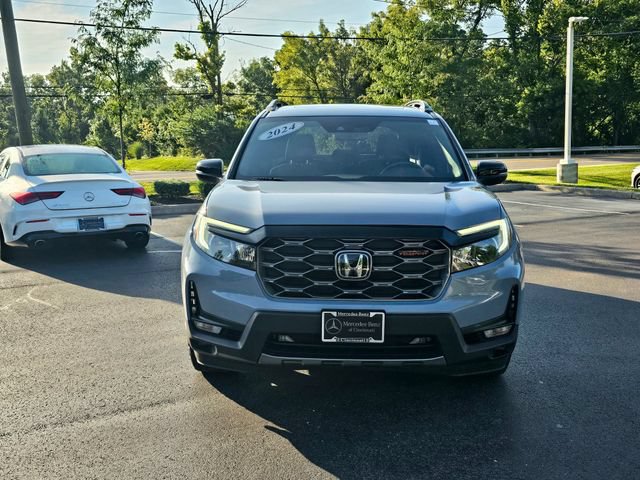 Used 2024 Honda Passport TrailSport image 3