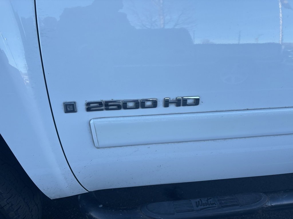 Used 2007 Chevrolet Silverado 2500 LTZ w/ Suspension Package, Off-Road image 3