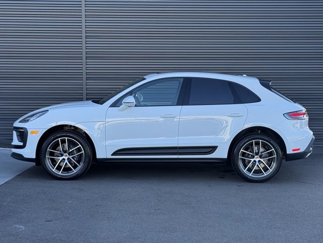 New 2026 Porsche Macan image 2