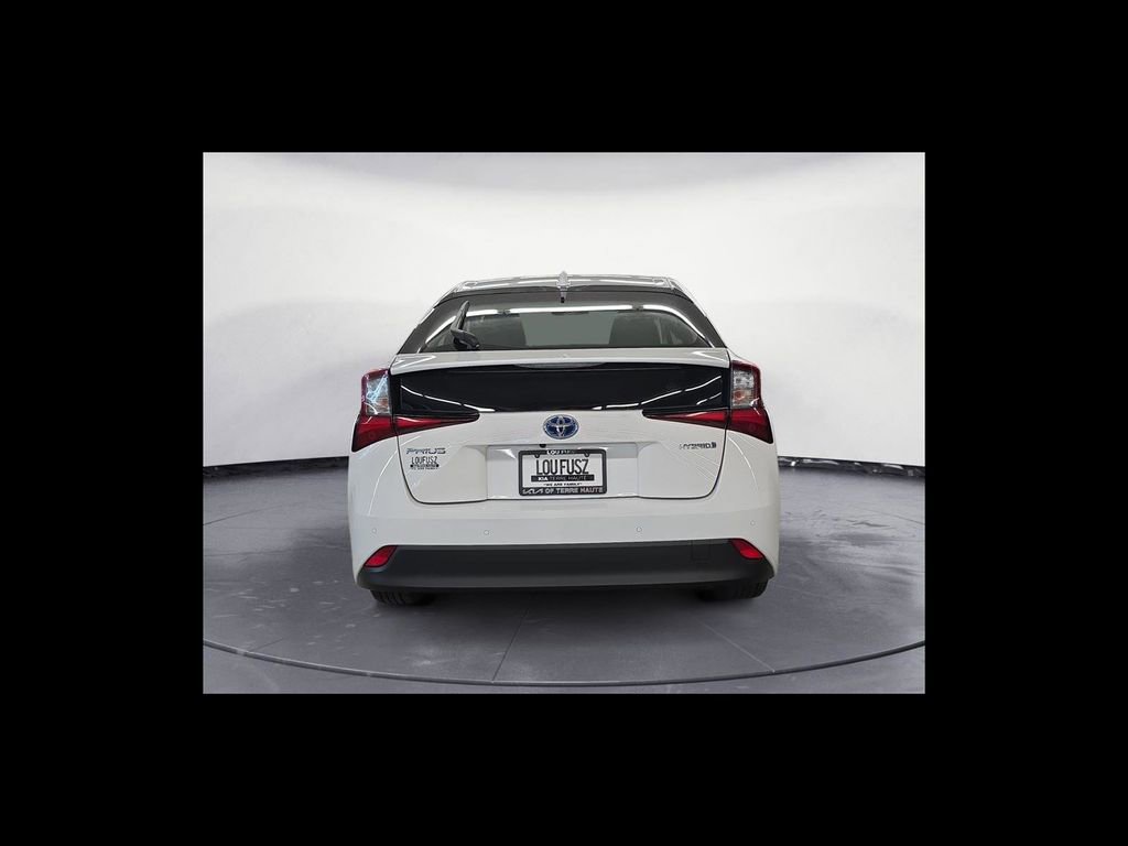 Used 2021 Toyota Prius LE FWD image 5