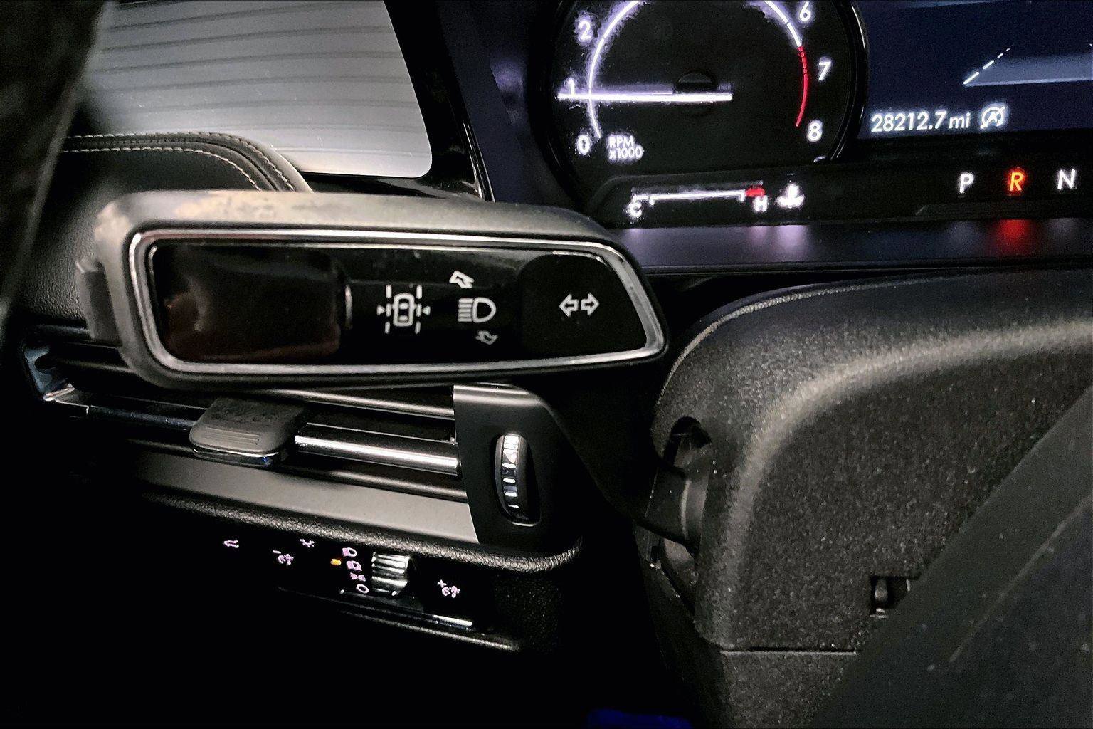 Used 2021 Lincoln Corsair AWD w/ Premium Package image 30