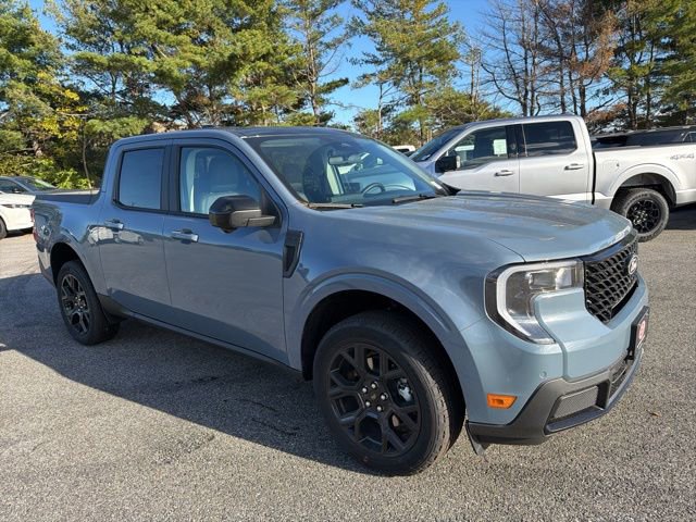 New 2025 Ford Maverick Lariat w/ Black Appearance Package