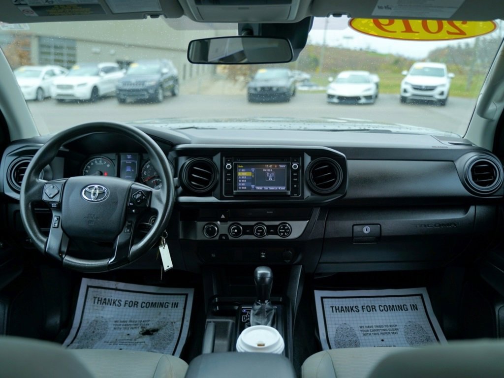Used 2019 Toyota Tacoma SR w/ SR Convenience Package image 11