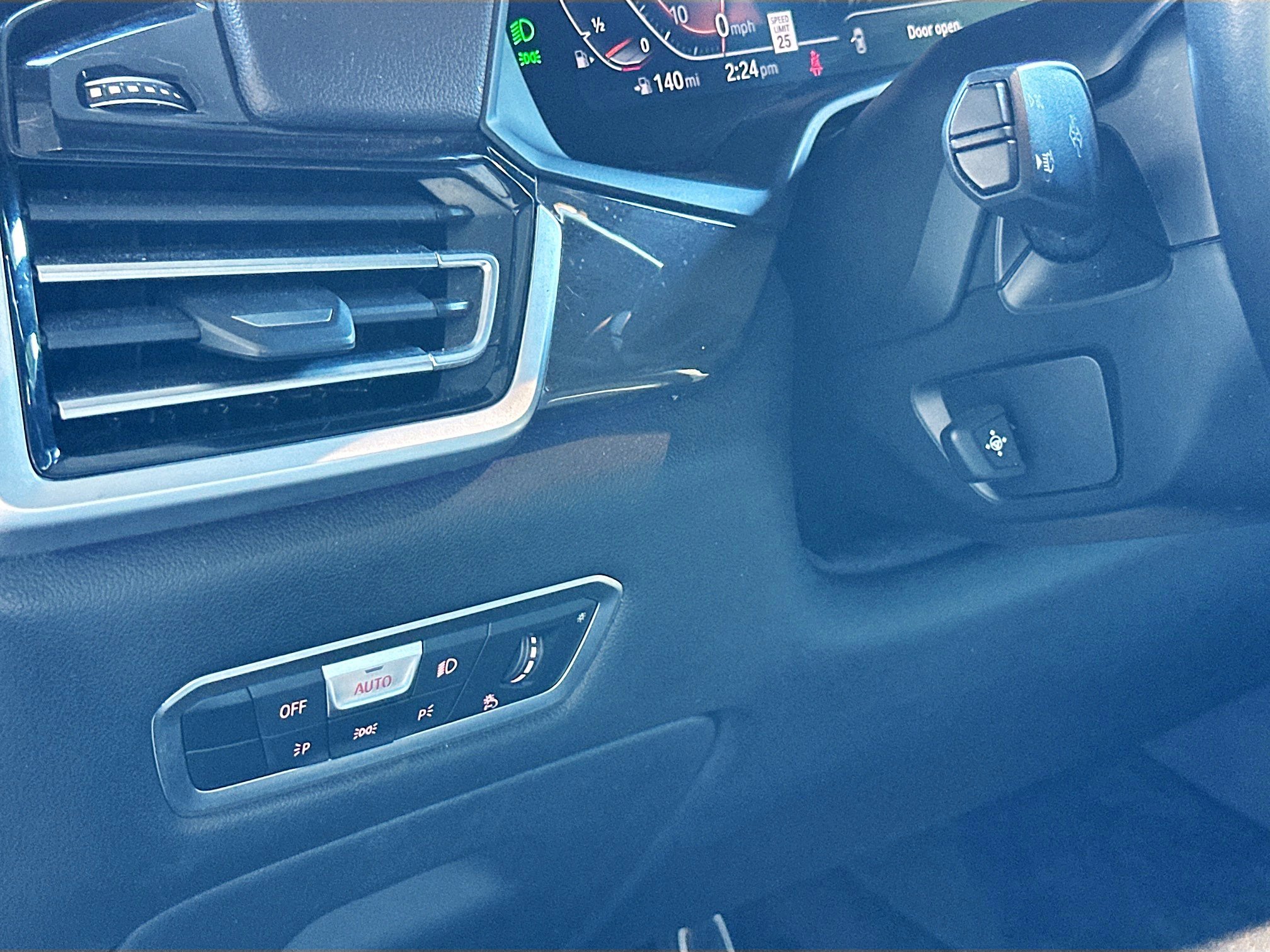 Used 2023 BMW X5 sDrive40i w/ M Sport Package image 10