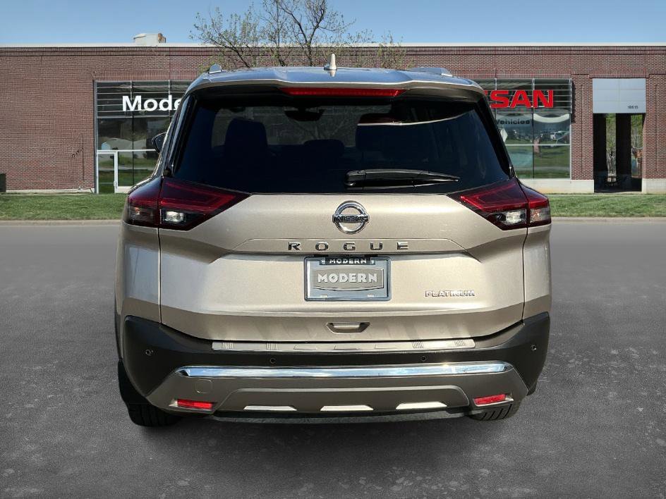 Certified 2021 Nissan Rogue Platinum image 3