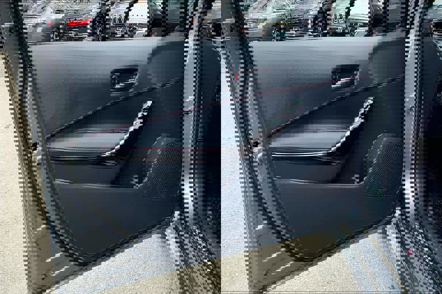 Used 2025 Toyota Corolla Premium Plus image 19