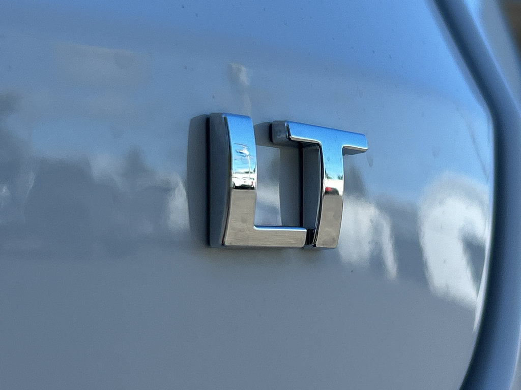 New 2026 Chevrolet Trax LT w/ Sunroof Package FWD image 9