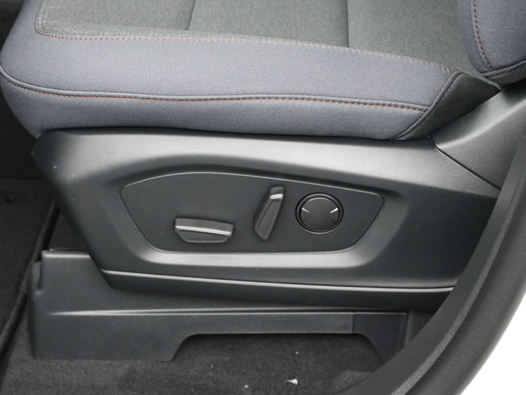 New 2026 Ford Explorer Active RWD image 9