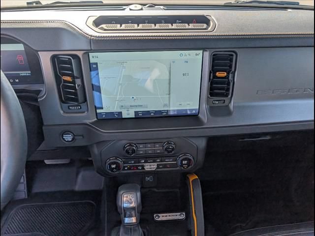 Used 2024 Ford Bronco Badlands AWD/4WD image 9