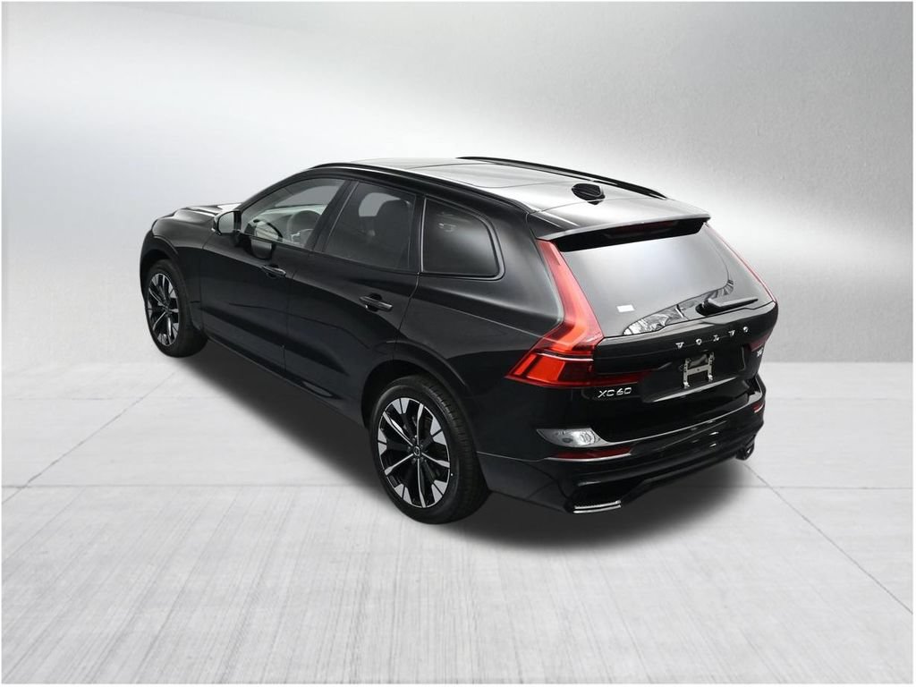 New 2026 Volvo XC60 B5 Plus AWD/4WD image 15