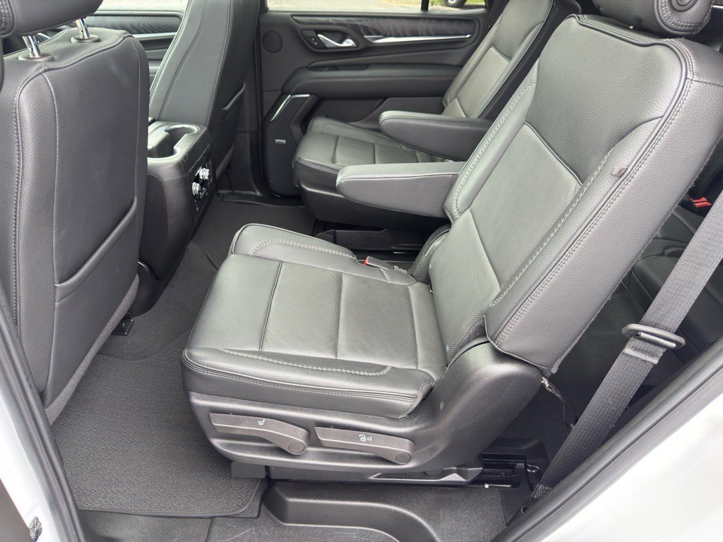 Used 2024 GMC Yukon Denali image 6