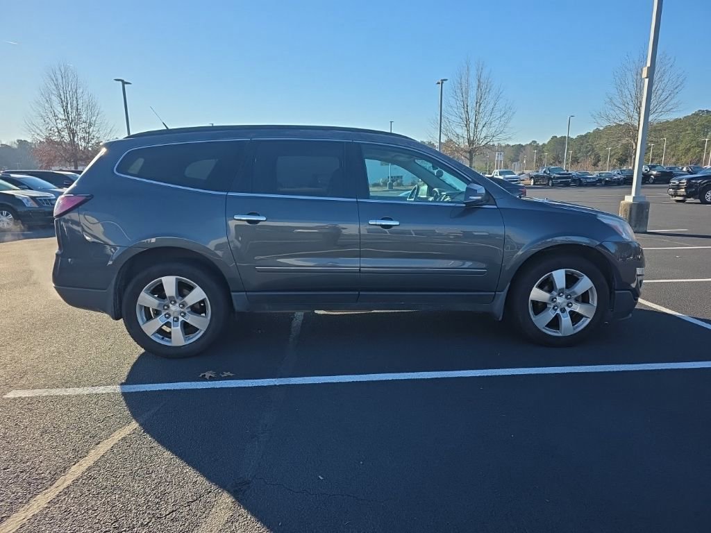 Used 2014 Chevrolet Traverse LTZ image 9