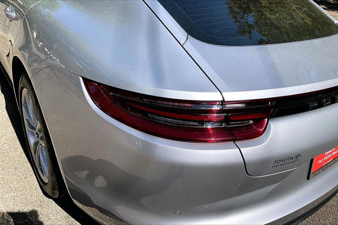 Used 2017 Porsche Panamera 4S AWD/4WD image 20