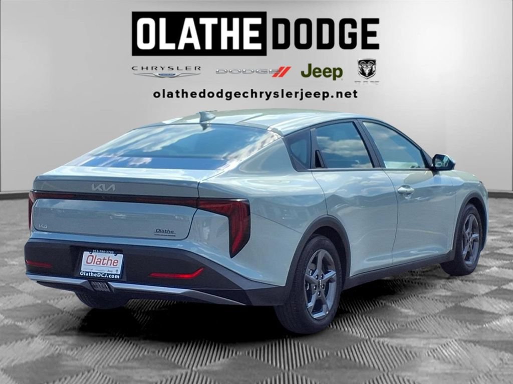 Used 2025 Kia K4 FWD image 28